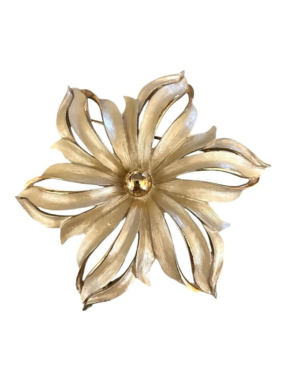 Pastelli Jewelry Vintage Gold Tone Large Floral Collectible Brooch, MCM.